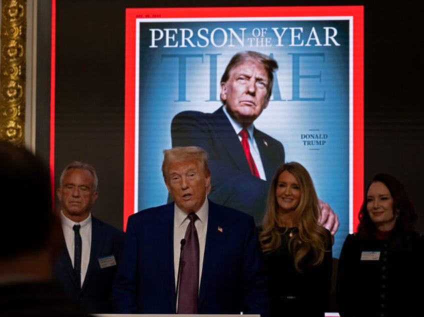 NEW YORK, NEW YORK - DECEMBER 12: President-elect Donald Trump speaks at a reception at th