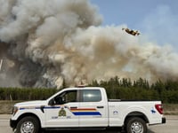 Experts warn Canada’s wildfire season likely to be massive again