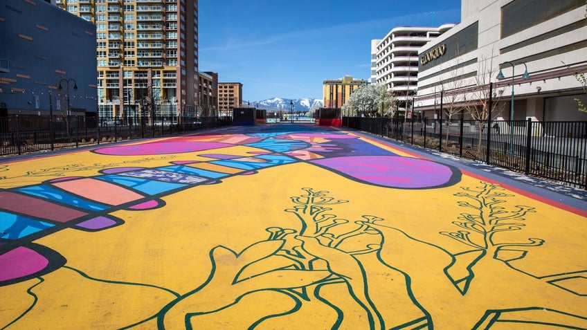 Artwork on a roof in Reno, Nevada