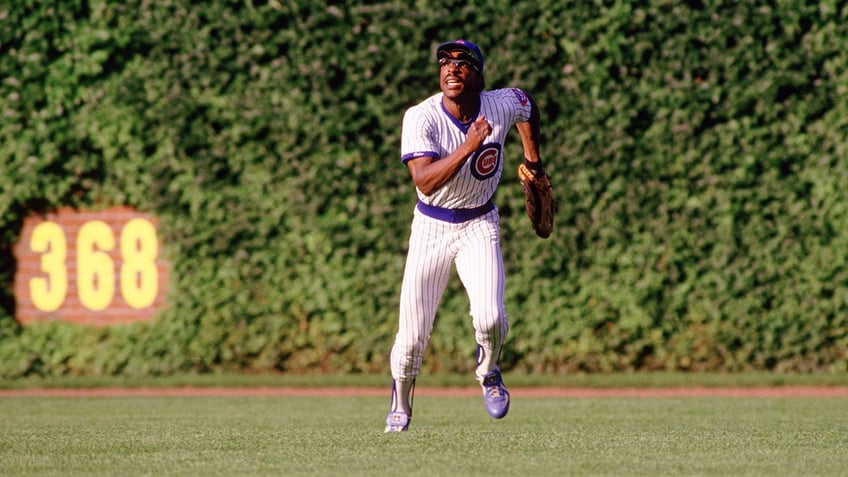 expos hall of famer andre dawson wants cap on cooperstown plaque changed