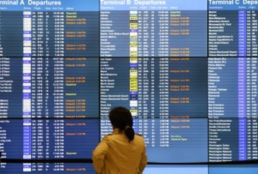 FAA limits flights at Newark airport for the rest of 2025