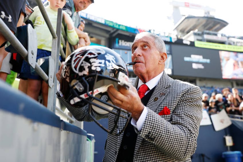 falcons owner arthur blank donates 750k to hospitals medics in israel after terror attacks