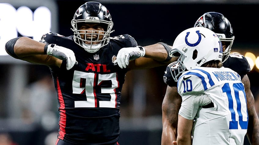 Calais Campbell celebrates