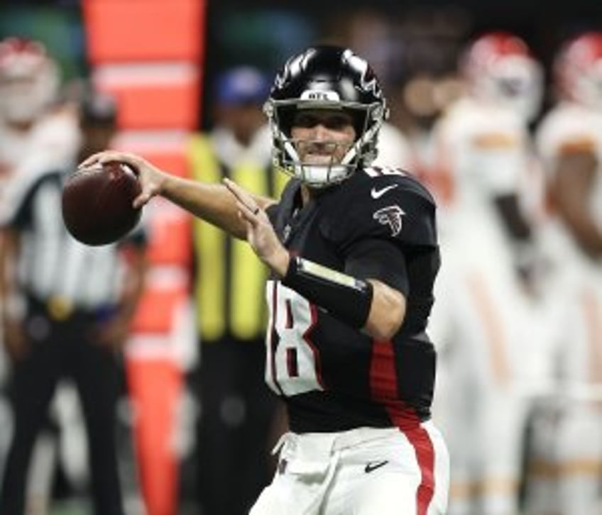 Falcons to start Michael Penix Jr., bench $180M QB Kirk Cousins