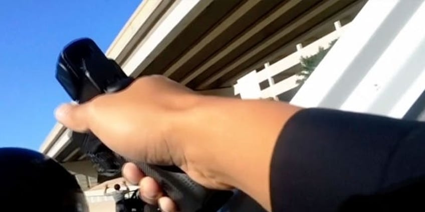 family mistakenly held at gunpoint by texas police say the stop traumatized the kids in the car