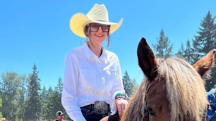 Breauna Vaughn riding a horse