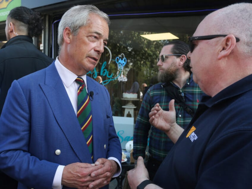 SCUNTHORPE, ENGLAND, UNITED KINGDOM - 2025/04/29: Reform UK party leader Nigel Farage meet