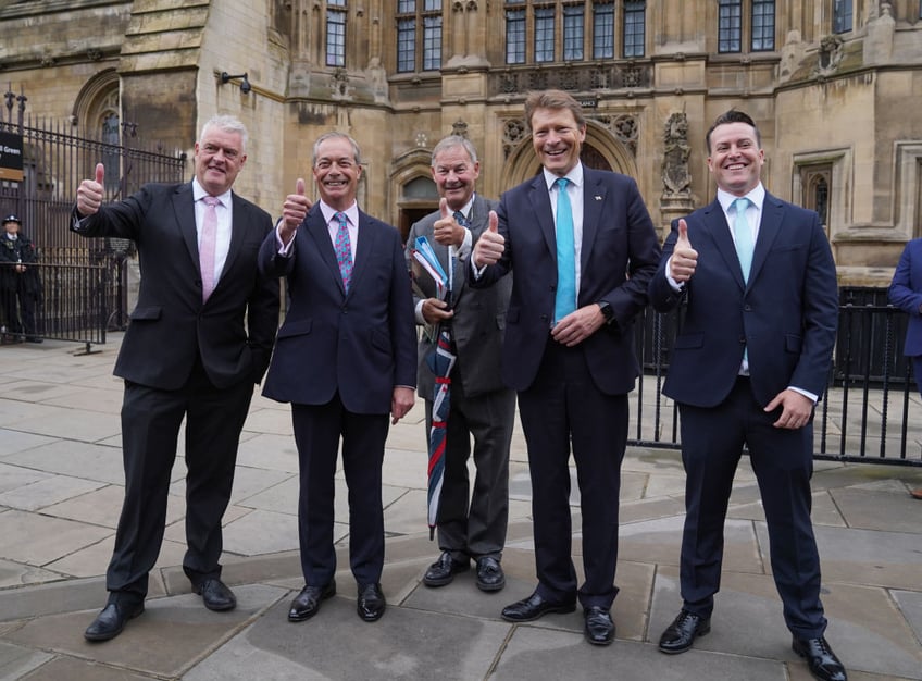 farage enters parliament reform uk team arrive in westminster for first time