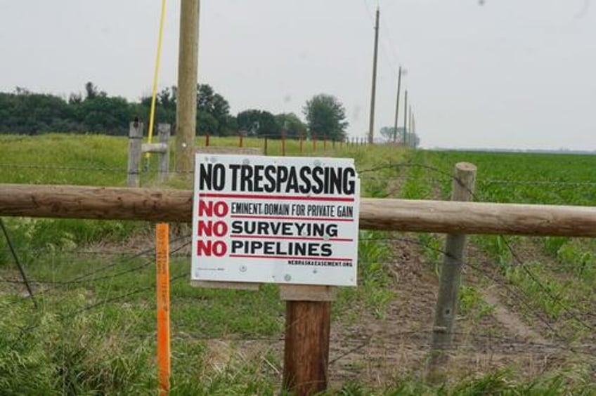 farmers band together against co2 pipeline project in south dakota