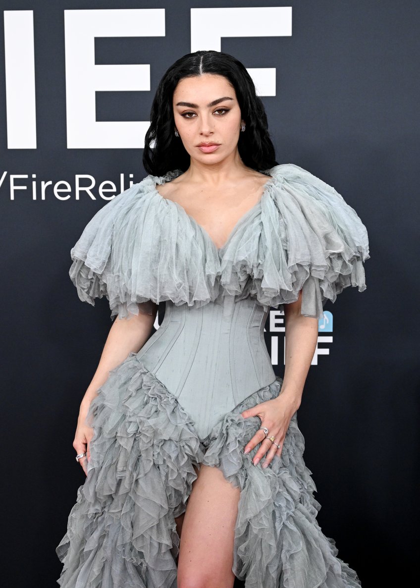 fashion notes 11 best and worst dressed at the 2025 grammys