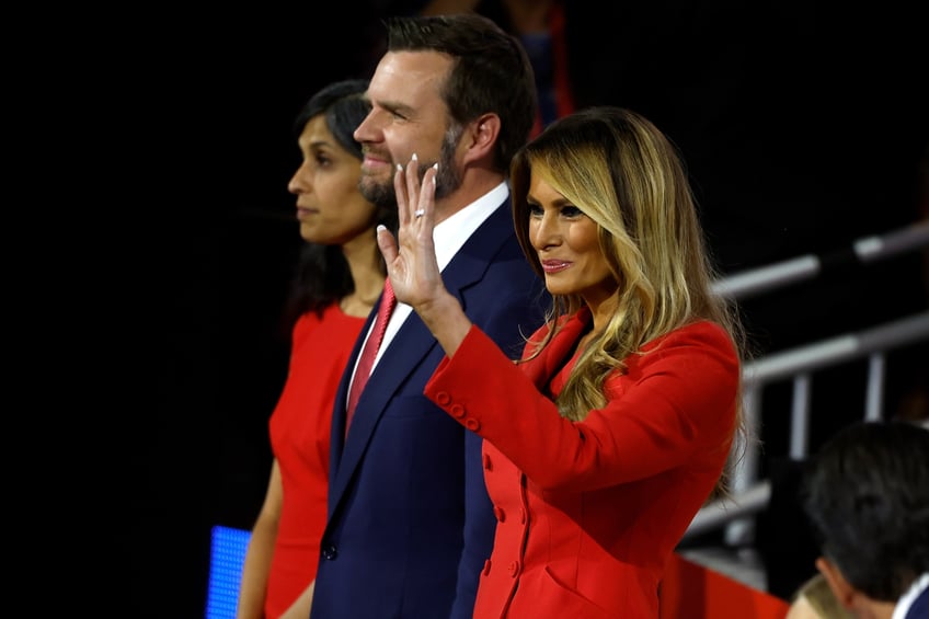 fashion notes first lady melania trump attends rnc in red dior suit