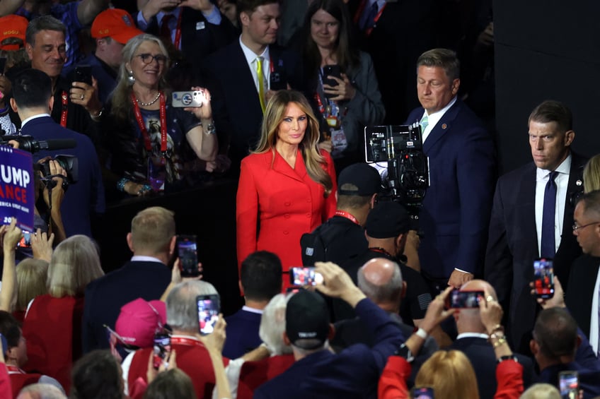 fashion notes first lady melania trump attends rnc in red dior suit