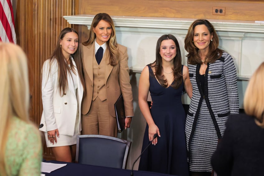 fashion notes melania trump gets down to business on capitol hill in ralph lauren suit