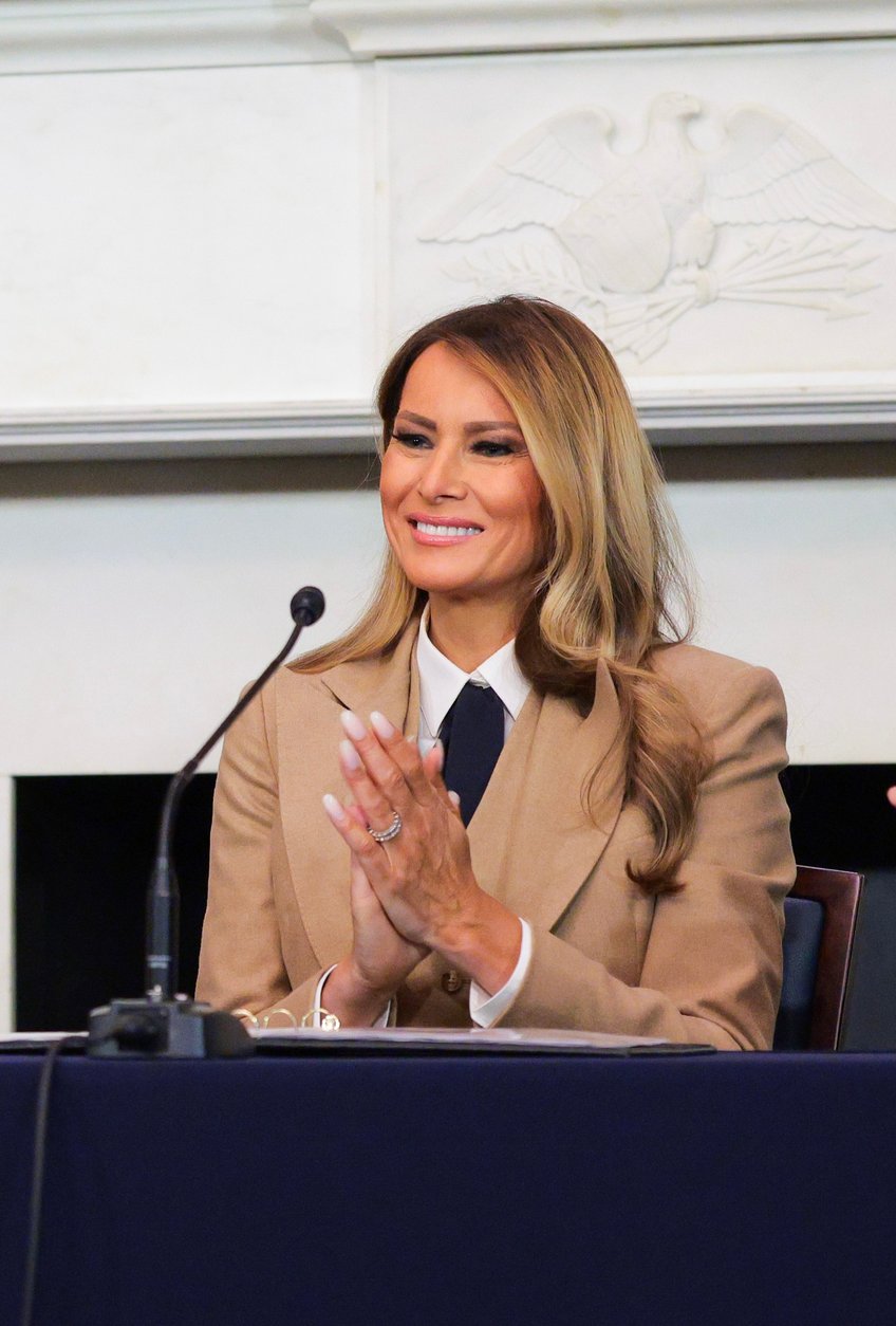 fashion notes melania trump gets down to business on capitol hill in ralph lauren suit