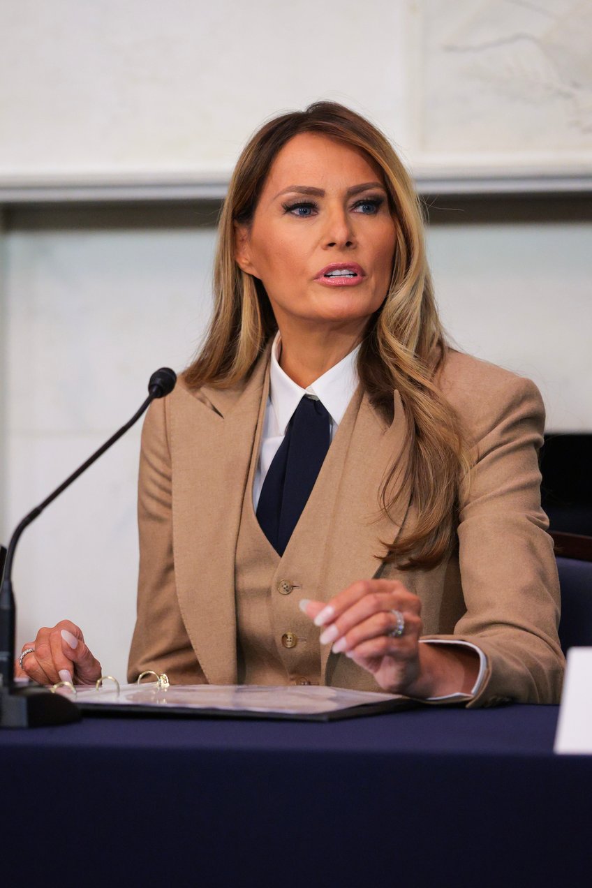 fashion notes melania trump gets down to business on capitol hill in ralph lauren suit