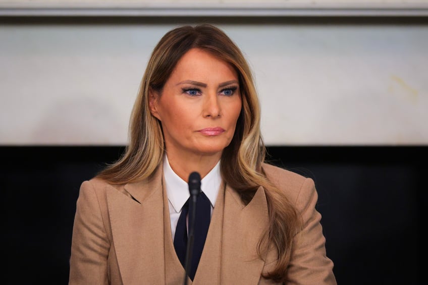 fashion notes melania trump gets down to business on capitol hill in ralph lauren suit