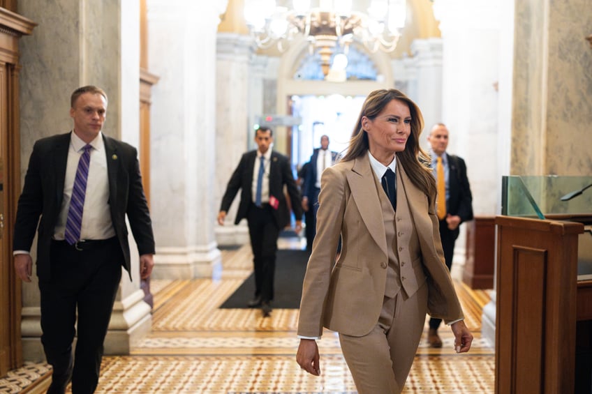 fashion notes melania trump gets down to business on capitol hill in ralph lauren suit