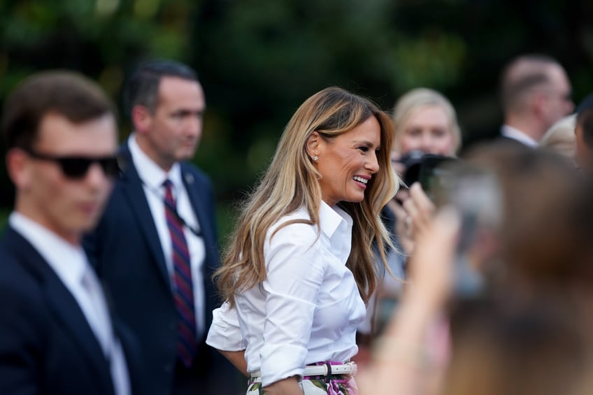 fashion notes melania trump hosts white house picnic in fuchsia dolce gabbana