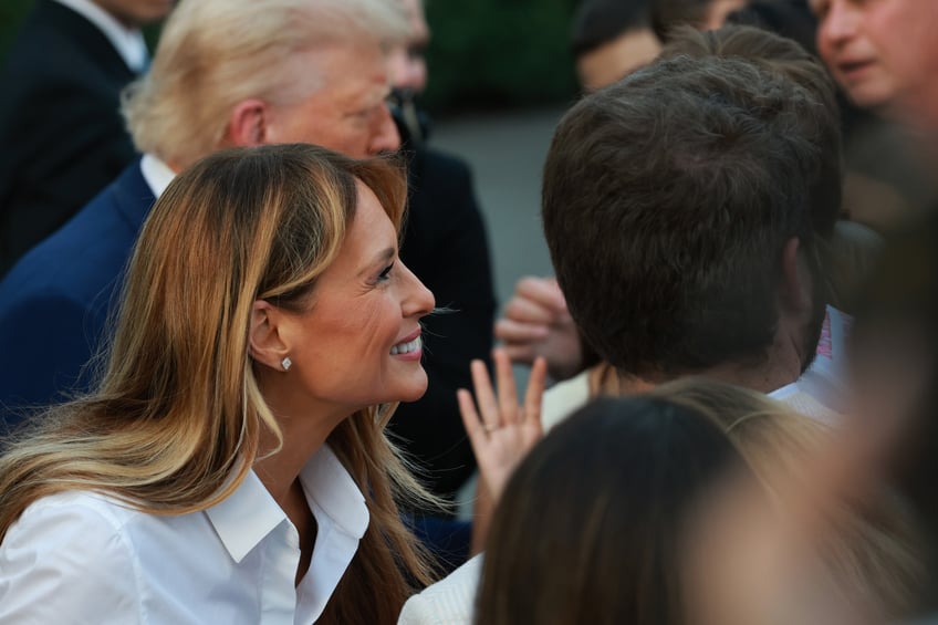 fashion notes melania trump hosts white house picnic in fuchsia dolce gabbana
