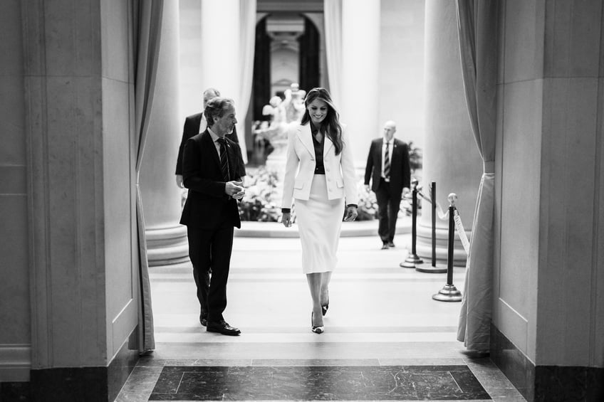 fashion notes melania trump is sophisticated in dolce gabbana suit manolo blahniks for annual luncheon