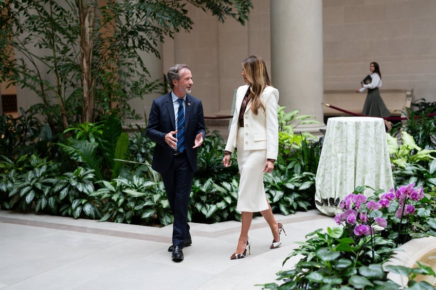 fashion notes melania trump is sophisticated in dolce gabbana suit manolo blahniks for annual luncheon