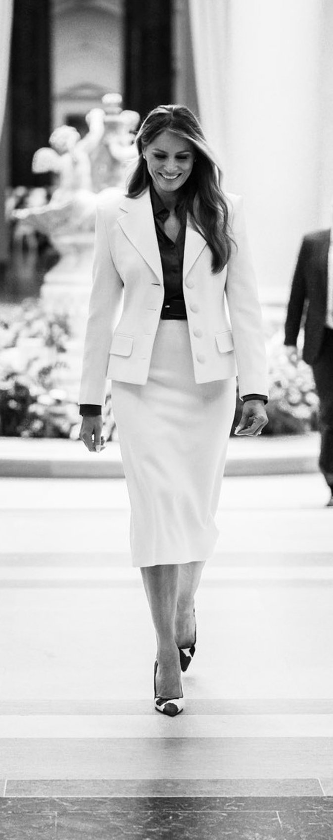 fashion notes melania trump is sophisticated in dolce gabbana suit manolo blahniks for annual luncheon