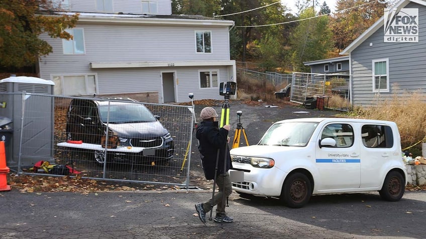 fbi returns to idaho home where bryan kohberger allegedly murdered four college students