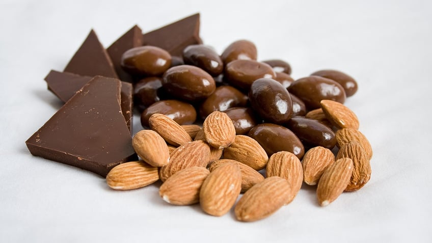 Dark chocolate pieces, almonds and dark &amp; milk chocolate covered almonds.