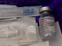 FDA OKs new COVID-19 vaccine for 65 and older, others with conditions
