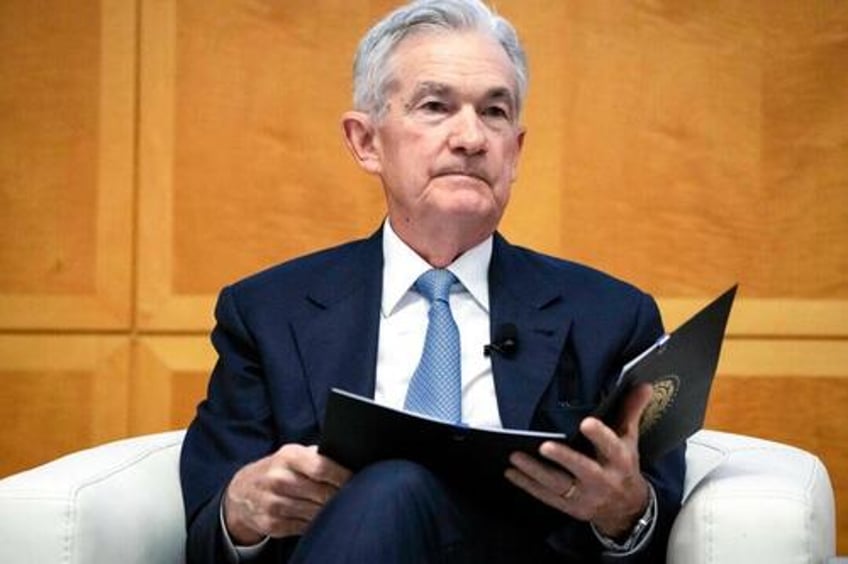 fed paid banks and funds 400 billion over 2 years for sitting on cash