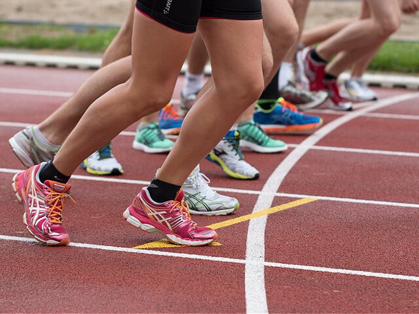 people running a race