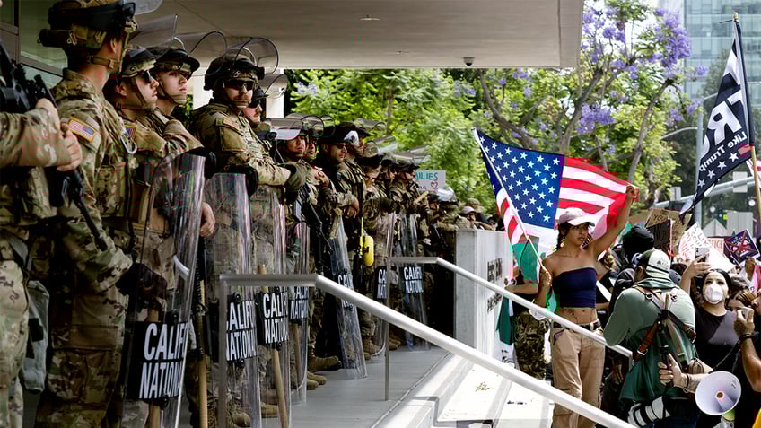 Protesters stand off against California National Guard 
