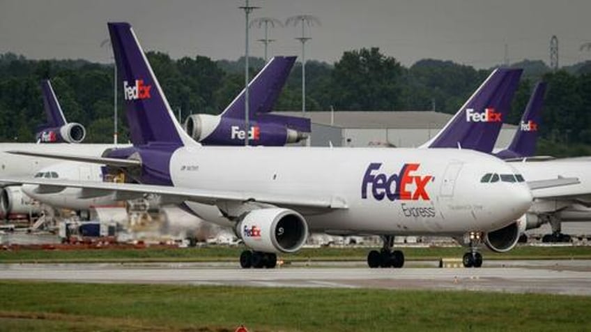 fedex to cut daytime domestic flight activity by 60 