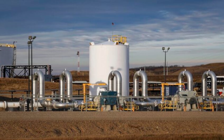 feds ok natural gas pipeline expansion in pacific northwest over environmentalist protests