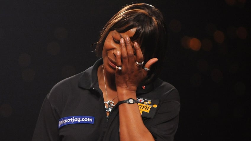 Deta Hedman dejected