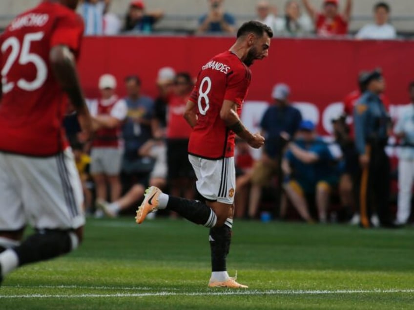 fernandes and sancho give united friendly win over arsenal