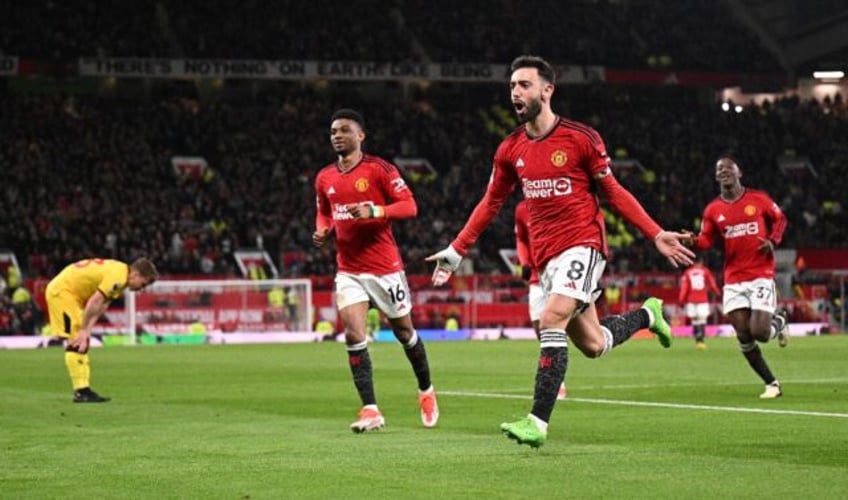 Manchester United midfielder Bruno Fernandes celebrates scoring againsst Sheffield United