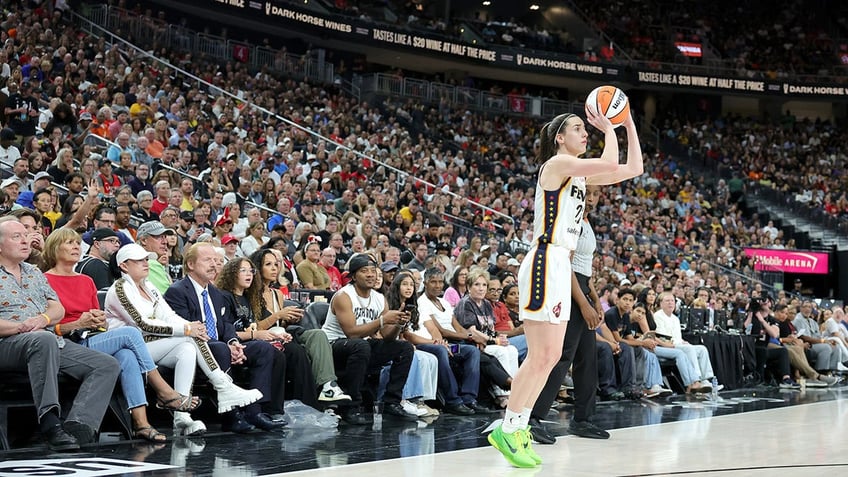 Caitlin Clark shoots a 3-pointer