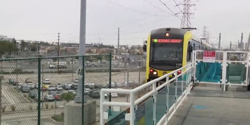 fight on california metro train leads to shooting fatal stabbing in hawthorne