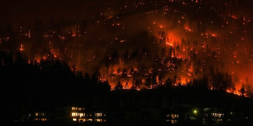 fire tornado in british columbia captured on video during raging canada wildfires