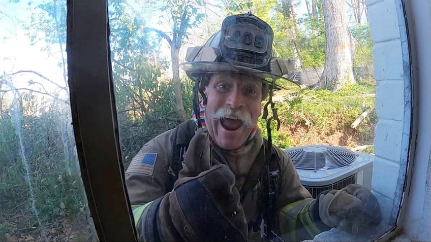 Firefighter is Santa as a side hustle