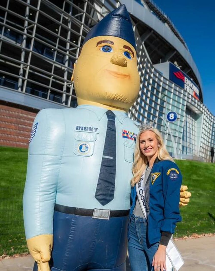 first active duty air force officer to compete for miss america dreams of being a top gun fighter pilot