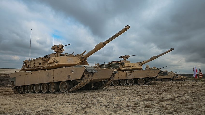 first us made abrams tanks arrive in ukraine months ahead of schedule