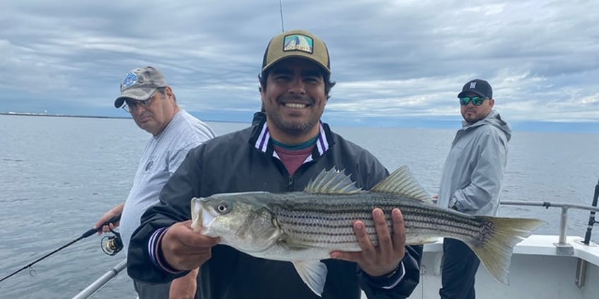 fishing trips for veterans nonprofit boosts heroes mental health with calming experience