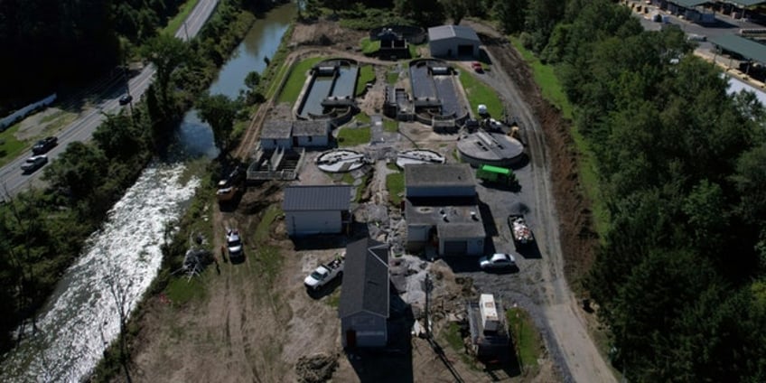 flood risks threaten many water sewage treatment plants across the us report