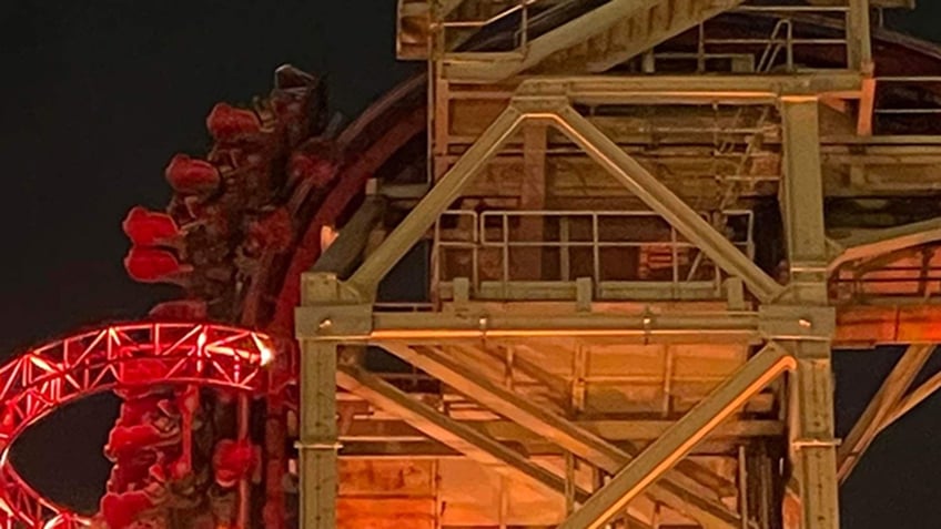 florida amusement park riders stuck in vertical position for nearly an hour way up there