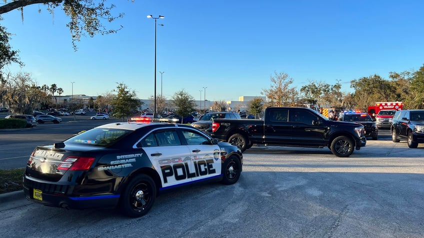 Police at a mall shooting on Saturday