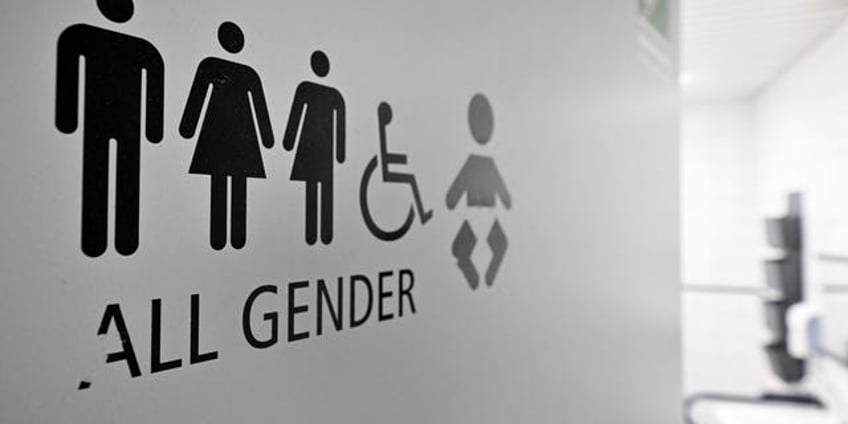 florida district sends memo about enforcing state laws on transgender bathrooms and preferred pronouns