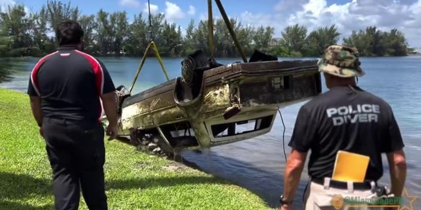 florida dive team uncovers graveyard of cars in lake while searching for bodies