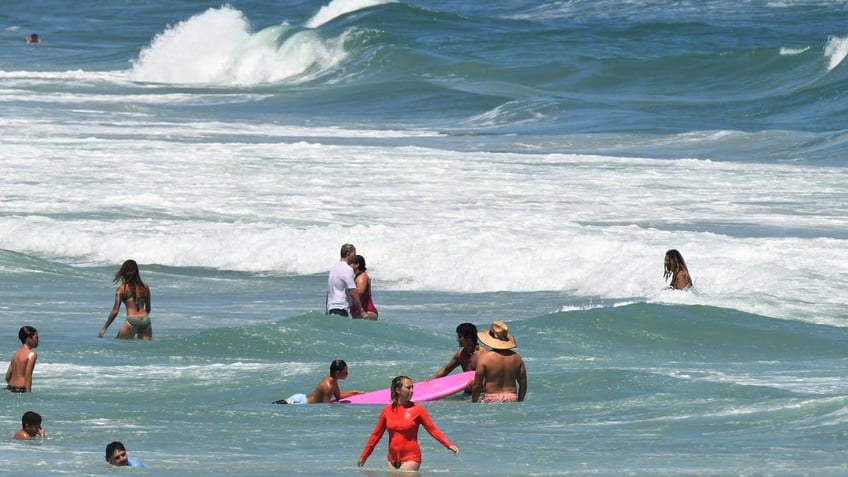 florida man 72 dies while surfing in daytona beach as rip currents churn